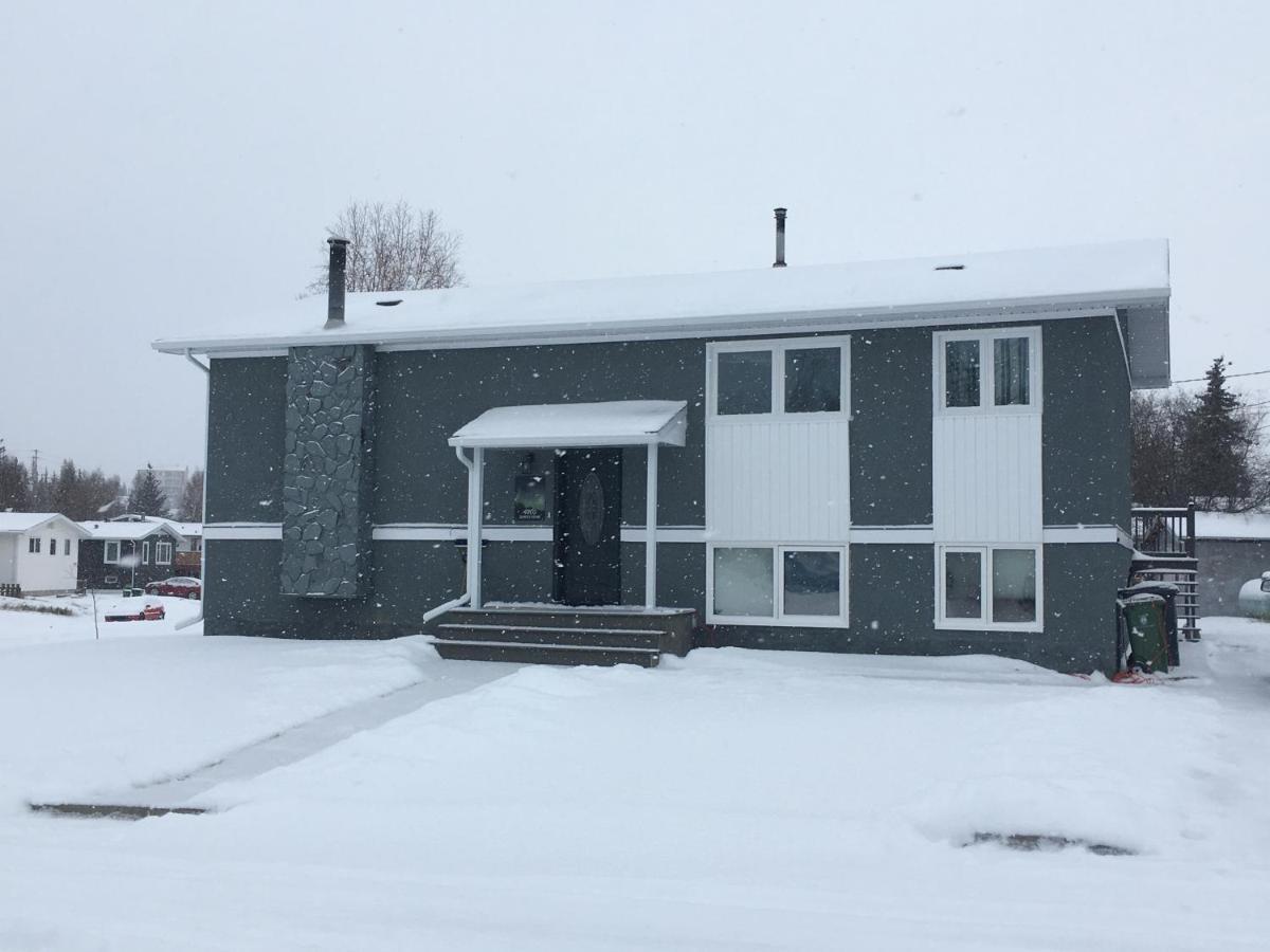 Polar Nights Bed & Breakfast Yellowknife Exterior photo
