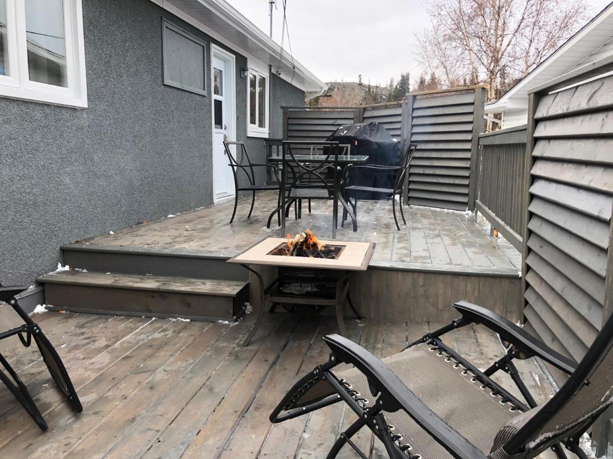 Polar Nights Bed & Breakfast Yellowknife Exterior photo